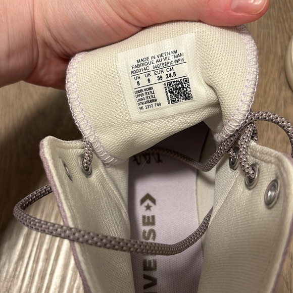 NEW Converse high tops- purple - Picture 5 of 6